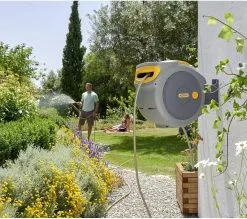 Hozelock AutoReel Slangenhouder / Wandslangbox 20m - Ø12,5mm -Bloempotten Verkoop 1200x1066 2