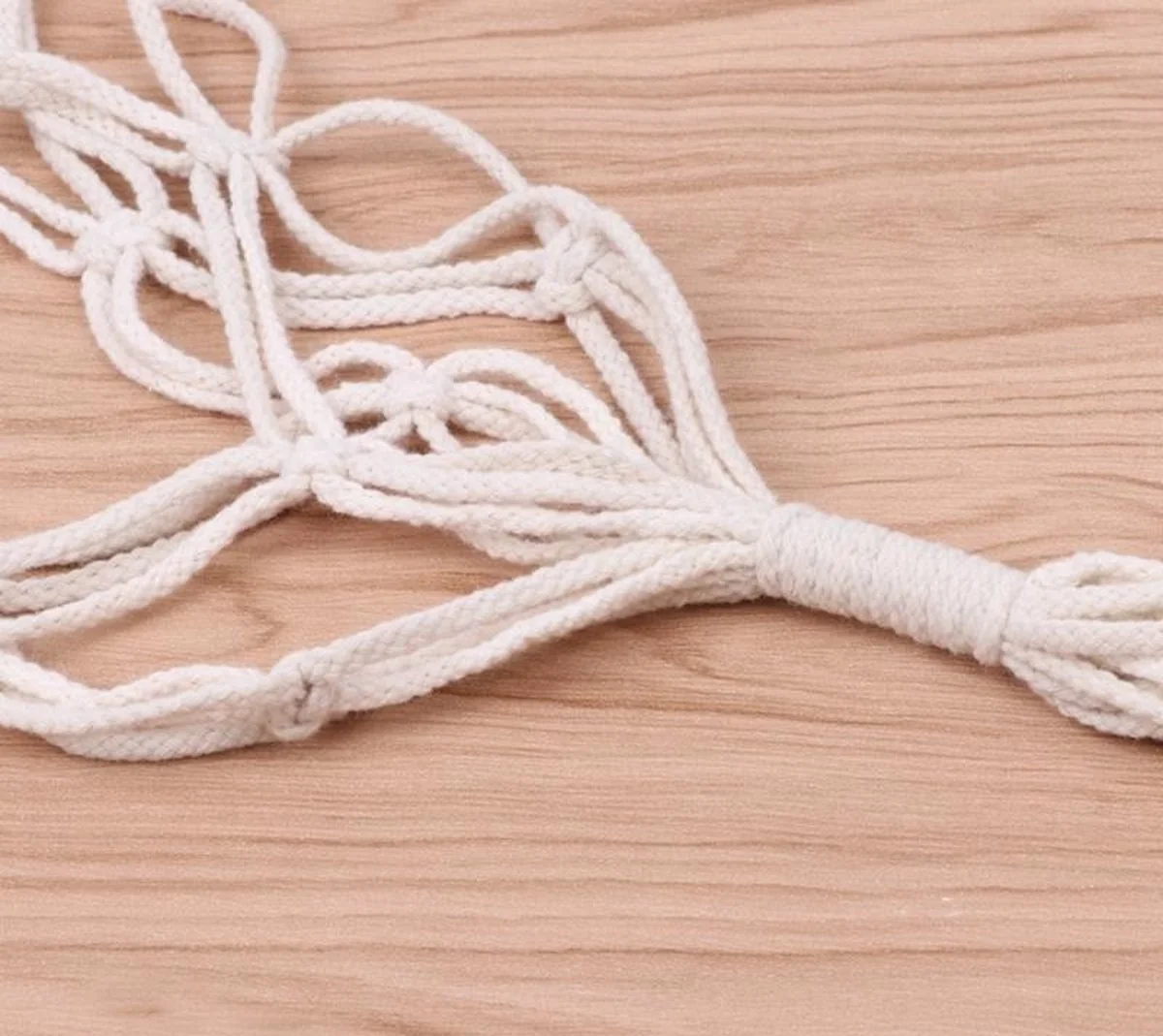 Merkloos Plantenhanger Macramé - Luxe Gevlochten Touw Katoen - 2 Stuks - Plantenpot Ophangen 8 Merkloos Plantenhanger Macramé - Luxe Gevlochten Touw Katoen - 2 Stuks - Plantenpot Ophangen - Afbeelding 8