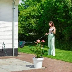 VONROC GARDEN VONROC Automatische Slanghaspel – Incl. 25m Tuinslang, Aansluitslang, Spuitstuk, Koppelingen & Kraanaansluiting -Bloempotten Verkoop 1200x1200 1218