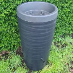 Tuinartikelen.nu Regenton Wave - 240 Liter - Antraciet -Bloempotten Verkoop 1200x1200 1251
