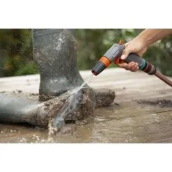GARDENA - Premium Reinigingssproeier Spuitpistool - Metaal - Voor Reiniging En Bewatering -Bloempotten Verkoop 1200x1200 1300