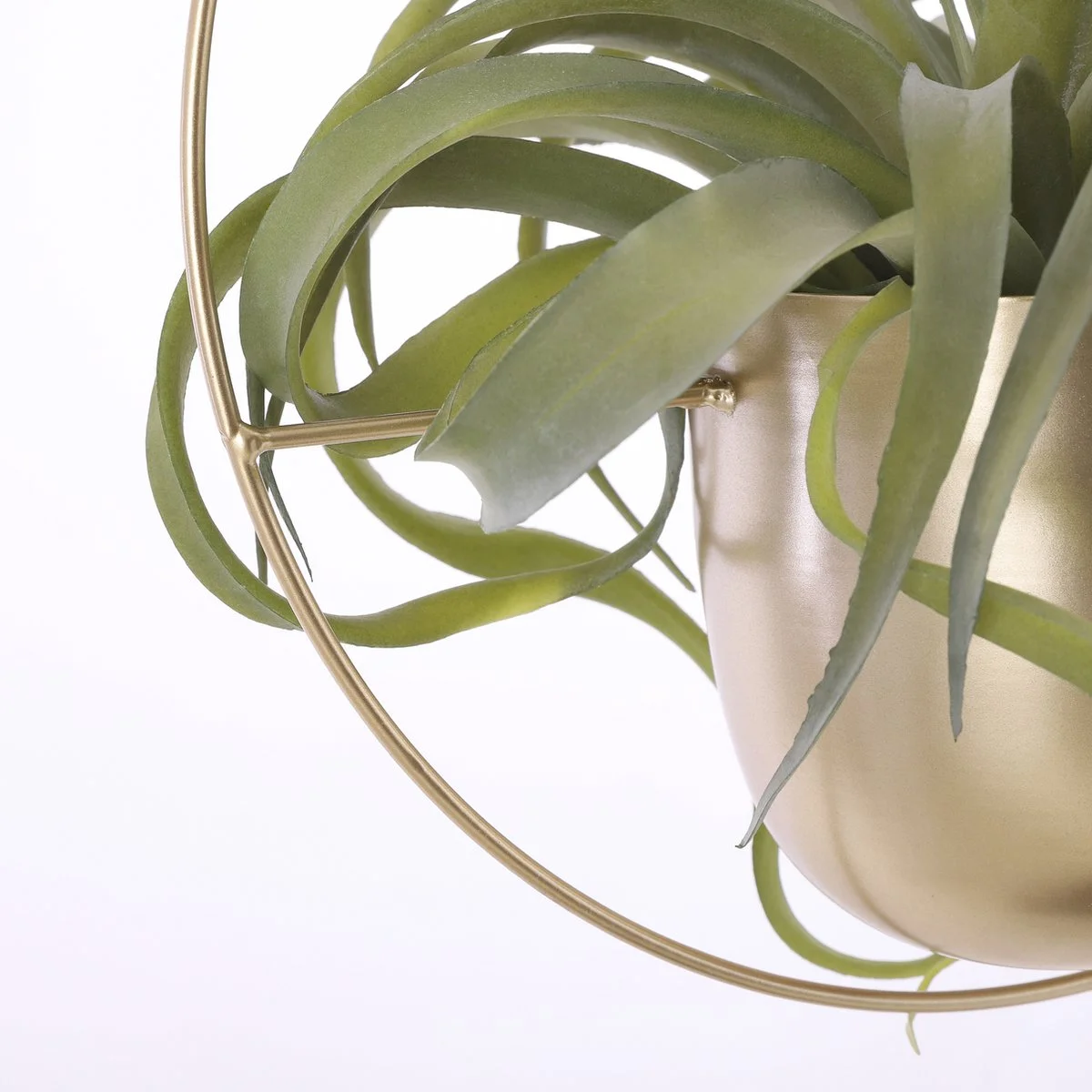 Mica Decorations Dexter Bloempot Wand - L34 X B14 X H34 Cm - Goud 2 Mica Decorations Dexter Bloempot Wand - L34 X B14 X H34 Cm - Goud - Afbeelding 2