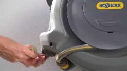 Hozelock AutoReel Slangenhouder / Wandslangbox 20m - Ø12,5mm -Bloempotten Verkoop 1200x675 6