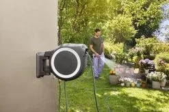 GARDENA - Wandslangenbox RollUp M/L Wit - 25 Meter Slang 8 GARDENA - Wandslangenbox RollUp M/L Wit - 25 Meter Slang -Bloempotten Verkoop 1200x795 3
