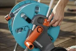 GARDENA - AquaRoll CleverRoll S Set Slangenwagen - Incl. 20 M Slang - Maximaal 40 M Opbergcapaciteit 23 GARDENA - AquaRoll CleverRoll S Set Slangenwagen - Incl. 20 M Slang - Maximaal 40 M Opbergcapaciteit -Bloempotten Verkoop 1200x800 107