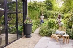 Elho Green Basics Regenton Plus 105 - Regenton Voor Kweken En Oogsten - Ø 58.4 X H 80.4 Cm - Zwart/Living Black 7 Elho Green Basics Regenton Plus 105 - Regenton Voor Kweken En Oogsten - Ø 58.4 X H 80.4 Cm - Zwart/Living Black -Bloempotten Verkoop 1200x800 158