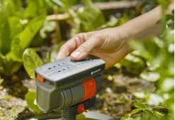 GARDENA - Zwenksproeier AquaZoom Compact - Tuinsproeier - 9 Tot 216 M² -Bloempotten Verkoop 1200x821 1