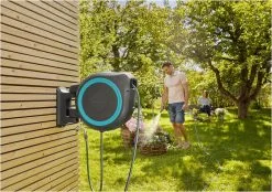 GARDENA - Wandslangenbox - RollUp XL - 35 Meter - Ø 13 Mm 17 GARDENA - Wandslangenbox - RollUp XL - 35 Meter - Ø 13 Mm -Bloempotten Verkoop 1200x847 2
