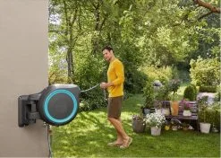 GARDENA - Wandslangenbox Slanghouder - RollUp M/L - 25 Meter - Ø 13 Mm 21 GARDENA - Wandslangenbox Slanghouder - RollUp M/L - 25 Meter - Ø 13 Mm -Bloempotten Verkoop 1200x857 4