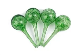 Merkloos Decopatent® 4 Stuks - Waterdruppelaar Voor Planten - Watergever - Glas - Waterbollen - Watergeefsysteem - Plantenbollen - Groen -Bloempotten Verkoop 1200x930 2