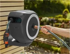 GARDENA - Wandslangenbox RollUp S - Slanghouder - 15 Meter - Ø 11 Mm -Bloempotten Verkoop 1200x932