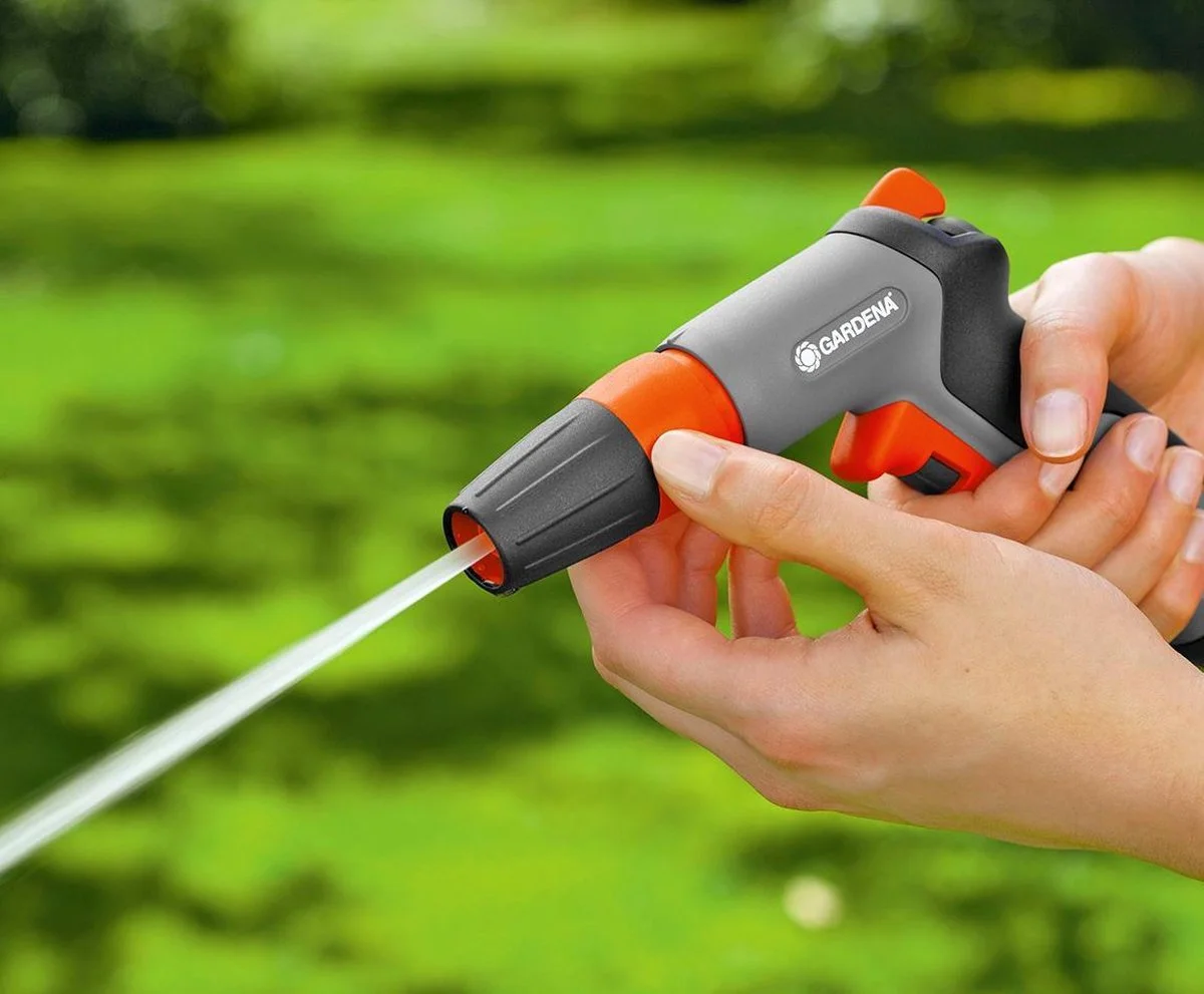 GARDENA - Classic Reinigingspistool - Spuitpistool - Traploos Instelbaar 2 GARDENA - Classic Reinigingspistool - Spuitpistool - Traploos Instelbaar - Afbeelding 2