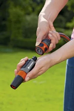 GARDENA Tuinspuit - Spuitpistool 44 GARDENA Tuinspuit - Spuitpistool -Bloempotten Verkoop 800x1200 147