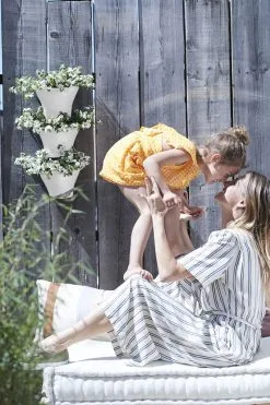 Elho Corsica Vertical Forest 24 - Bloempot Voor Balkonbuiten - Ø 26.7 X H 29.7 Cm - Wit/Wit -Bloempotten Verkoop 800x1200 5