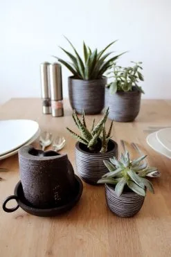 Capi Europe - Set Van 4 - Bloempot Binnen - Rib Antraciet 9 Capi Europe - Set Van 4 - Bloempot Binnen - Rib Antraciet -Bloempotten Verkoop 800x1200 99